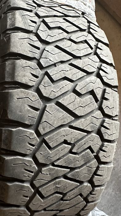 Шины Maxxis Razr AT811