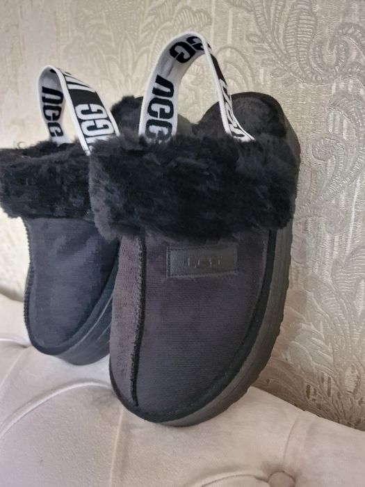 Papuci ugg 37 noi