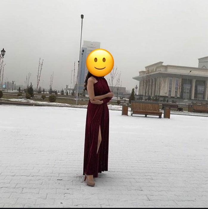 Продам платье 2шт