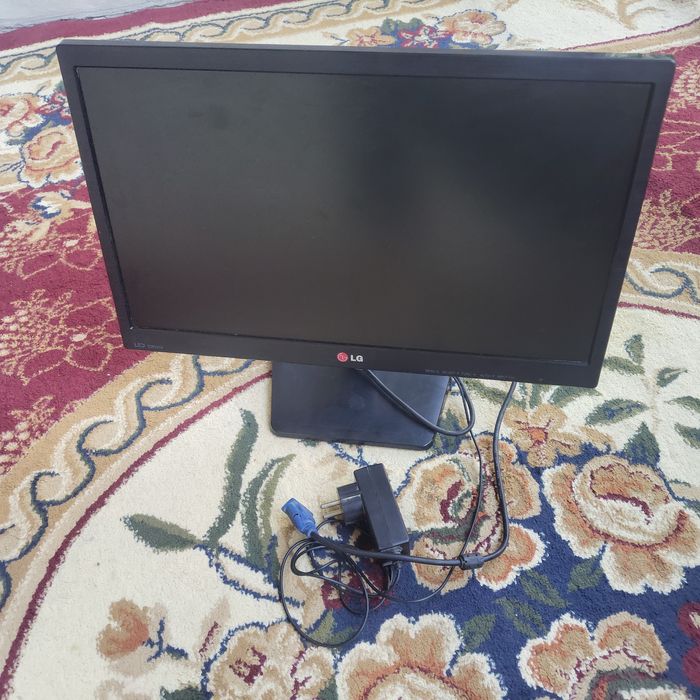 LG monitor 20 duym 60Hz holati alo