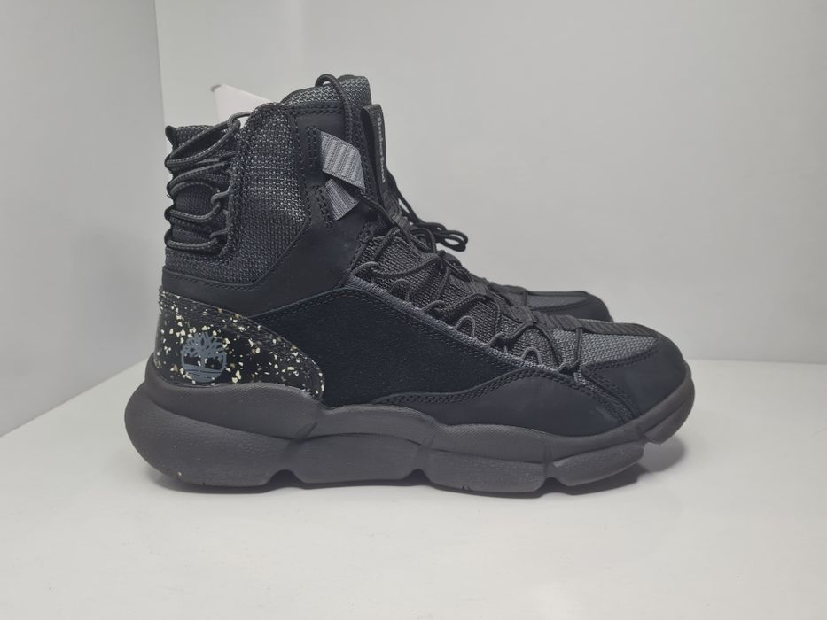 Обувки Timberland 

Чисто нови  с кутия. 

Размер 41  стелка 25.5 см.