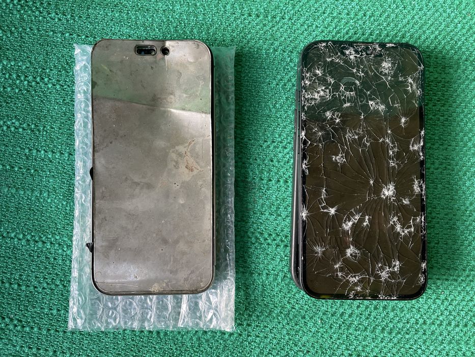 vand iphone 15 pro  si 16e