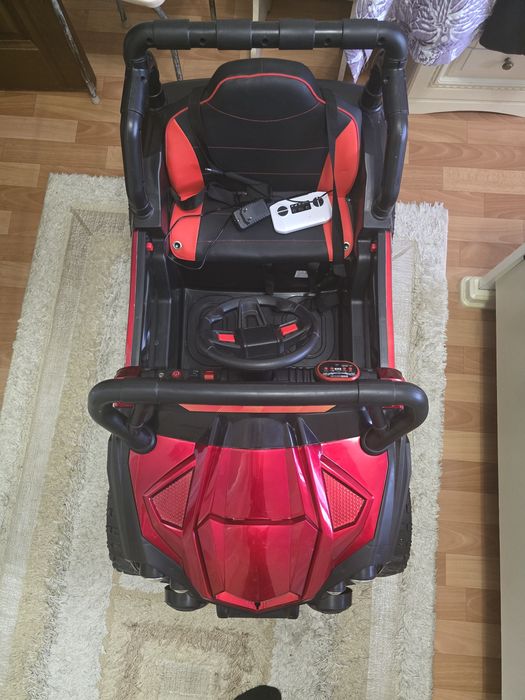 Машинка пультовом управлений