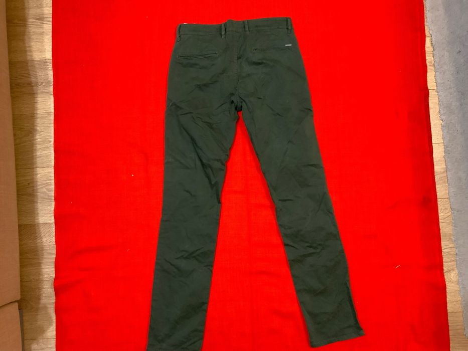 Hugo Boss-оригинален панталон 32 размер