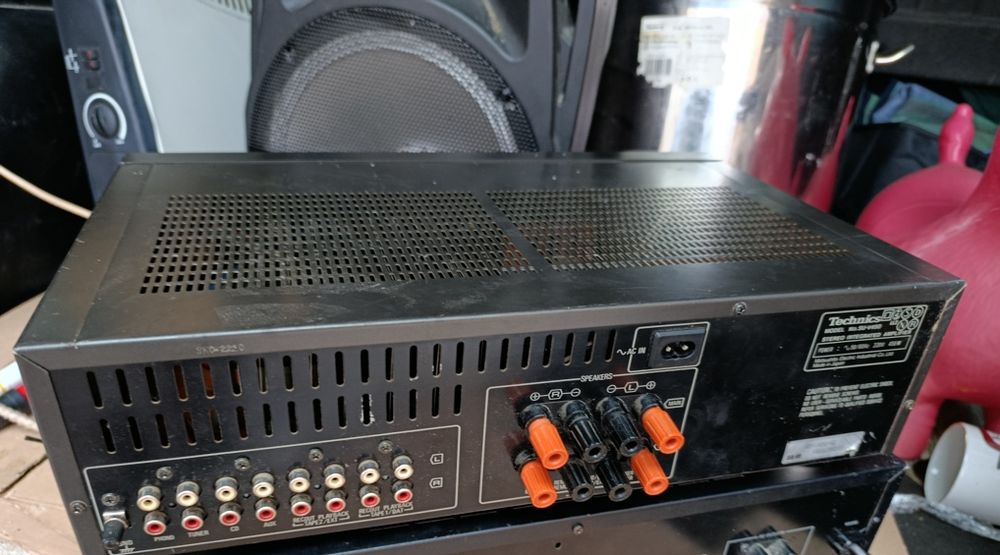 Statie, Amplificator Technics V450