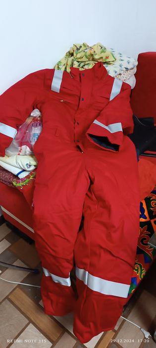 Спец зимние куртки и комбезы