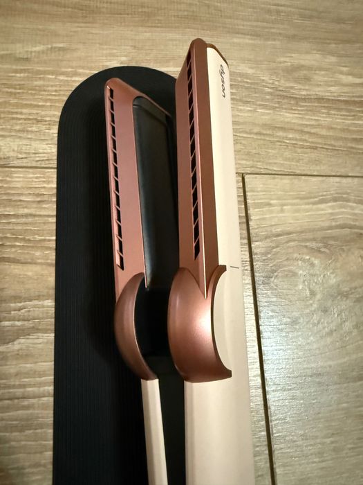 Dyson ht01 airstrait преса сешор