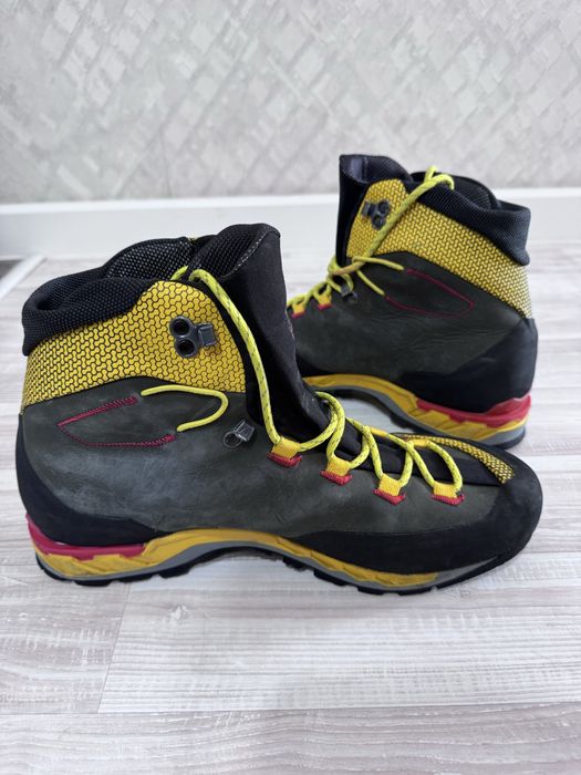 Трекинговые ботинки La Sportiva Trango Tech