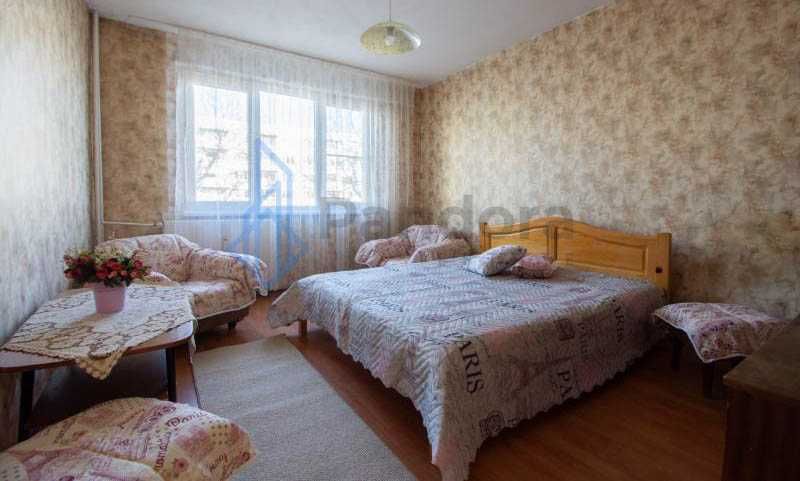 Двустаен апартамент под наем в кв. Младост 4