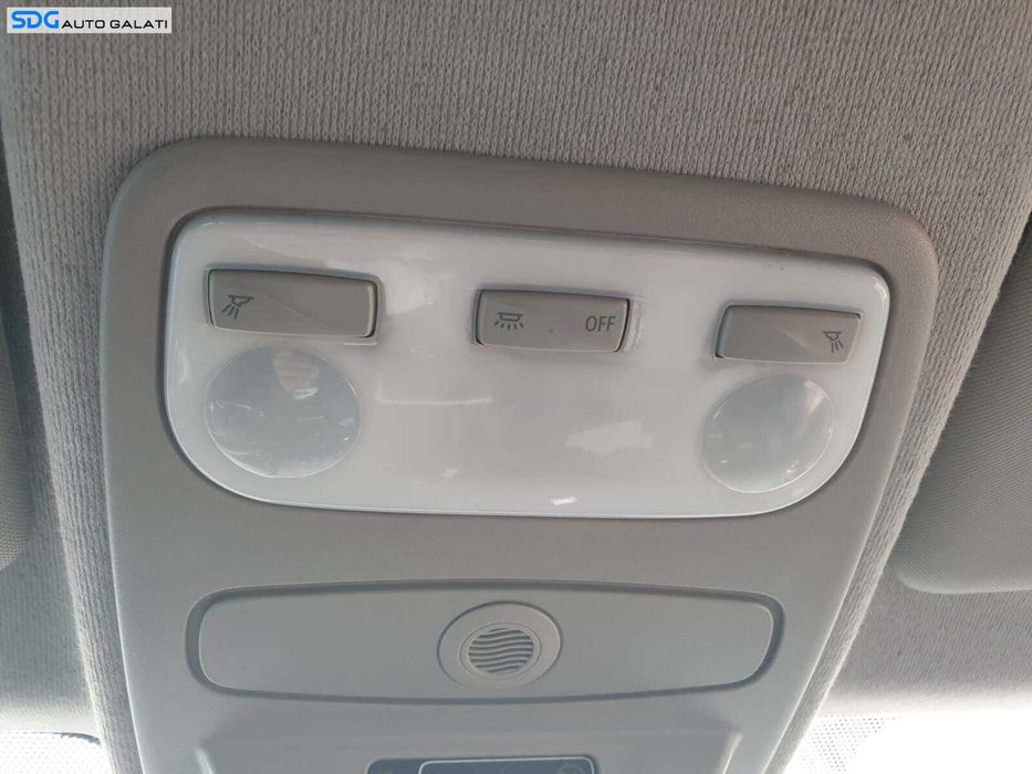 Plafoniera Lumini Lampa Iluminare Plafon Renault Clio 4 2012 - 2019 [Q2794]