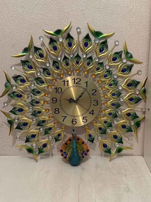 Часы настенные павлин
