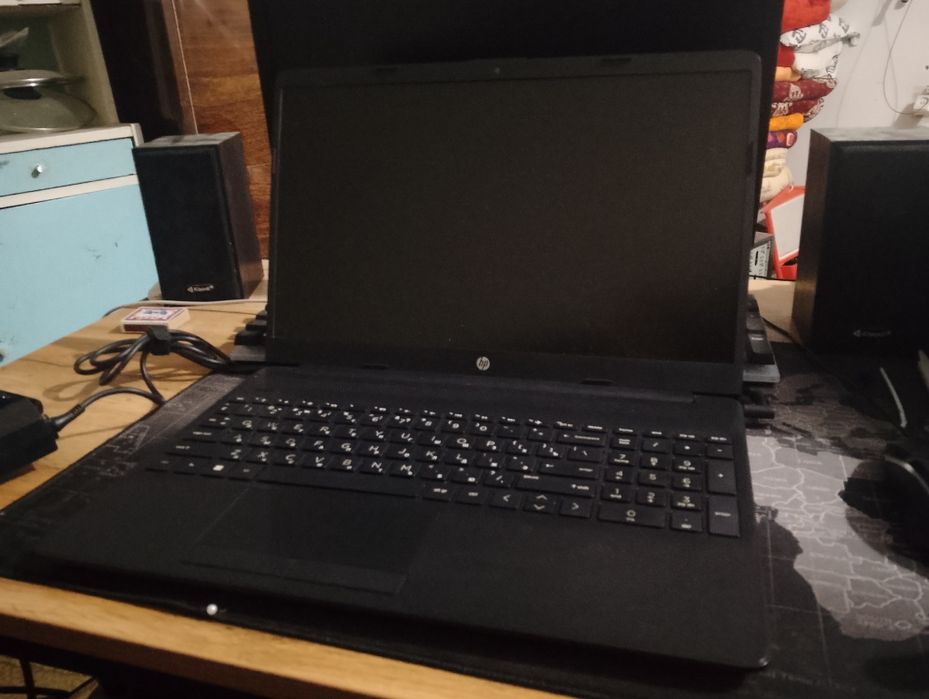 Noutbuk sotladi srochni