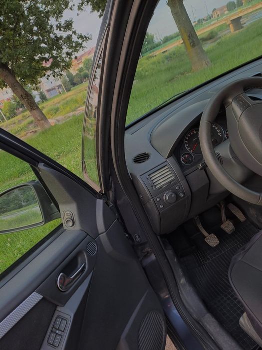 Opel Meriva 1.6 benzina