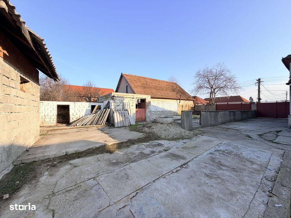 Teren de vânzare 400 mp Bujac FS 13,16ml cu potențial (intră pe anunț)