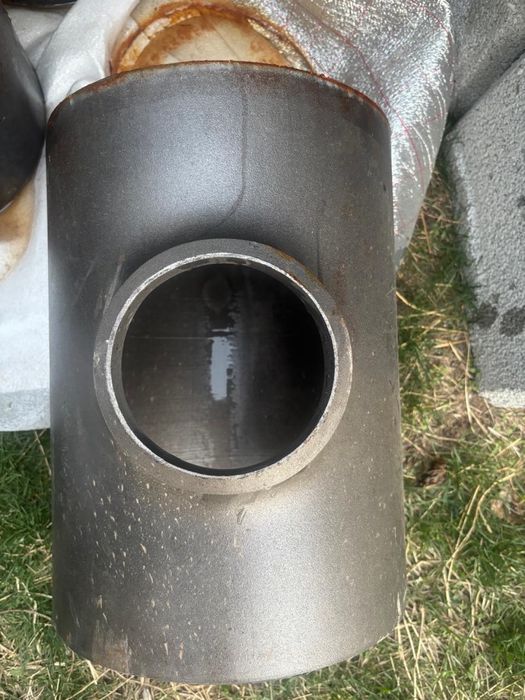 Стальной тройник