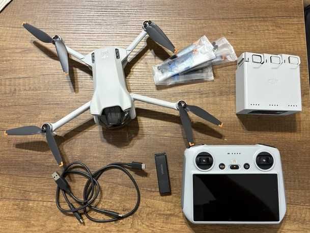 DJI mini 3 fly more combo