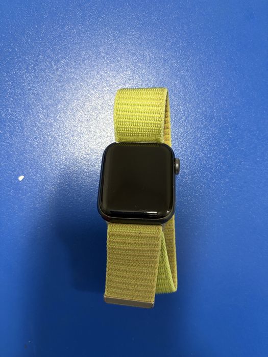 Apple watch  SE cellular