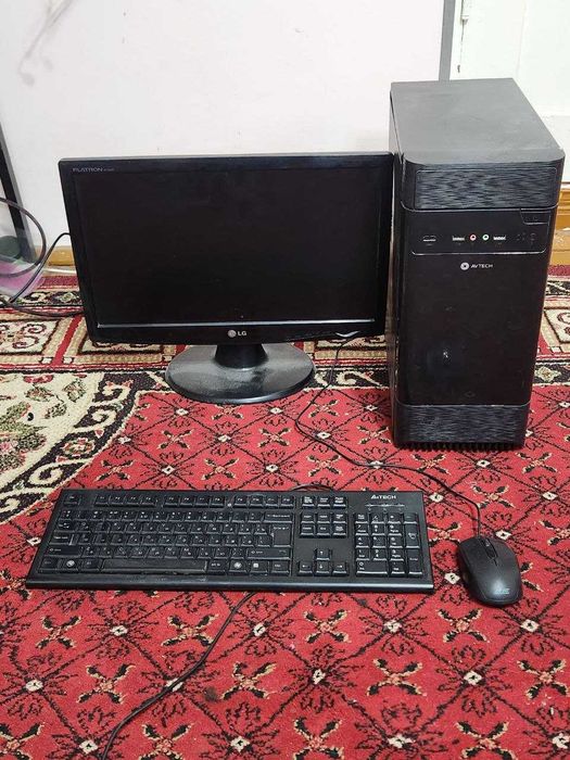 Компьютер LG и процессор, клавиатура, мишка
