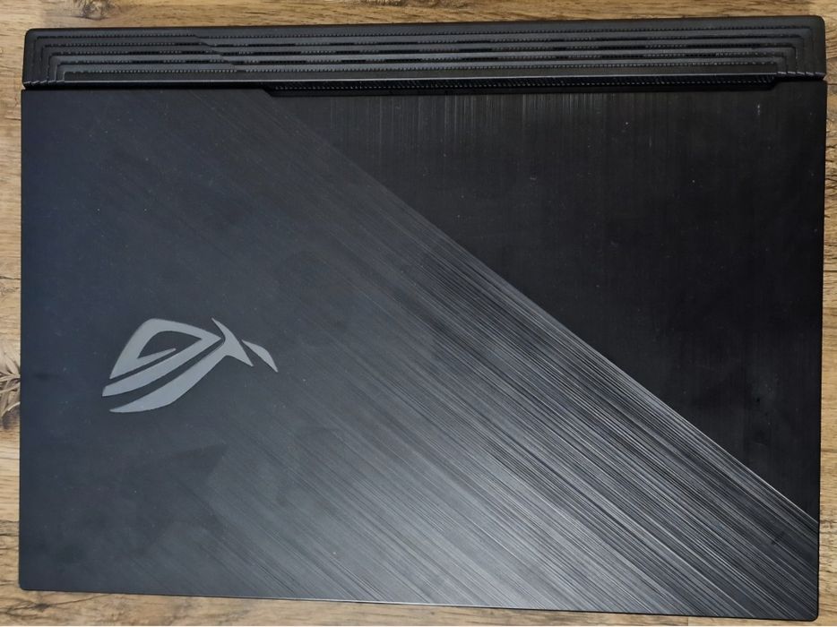 LAPTOP GAMING ASUS ROG Strix G731GT – i7, 32GB RAM, SSD 980 PRO, 17,3”