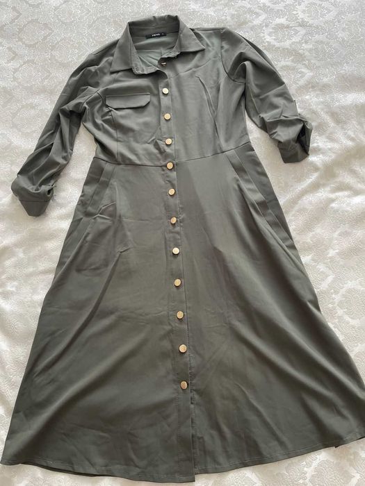 Платье офисное, стильное