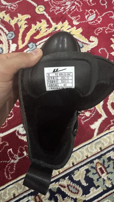 Сапоги новые продам