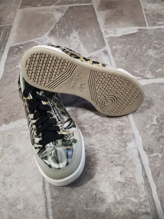 Дамски маратонки Adidas 37 номер