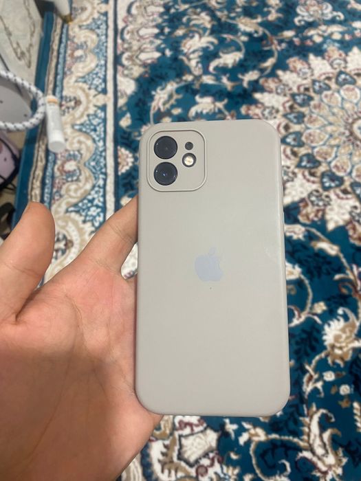 Айфон 12   64 гб