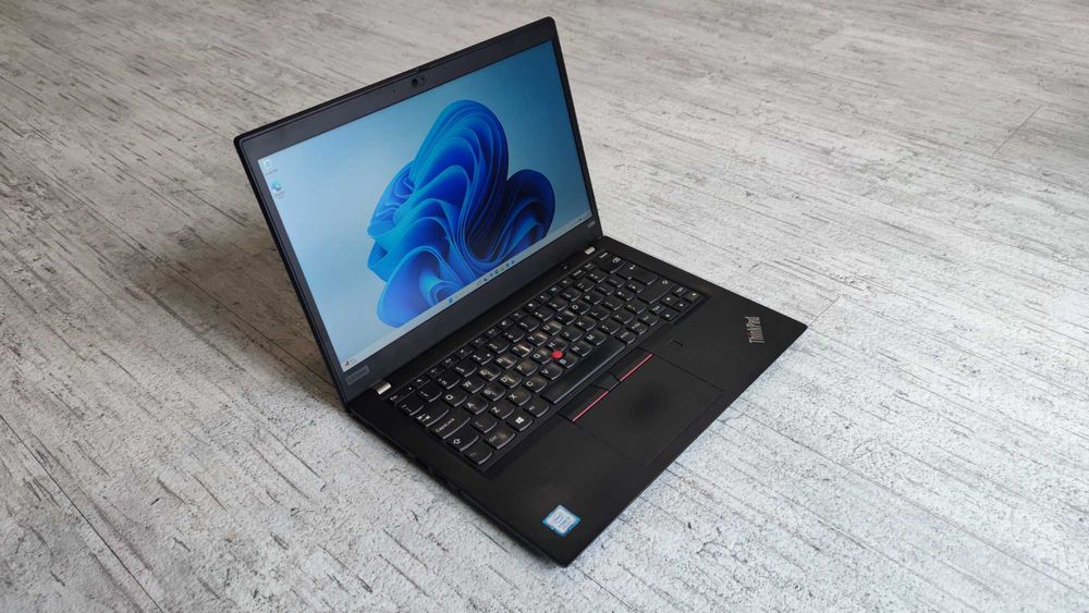 Лаптоп Lenovo ThinkPad X390 13" i5-8265U / 8GB RAM / 256GB NVMe