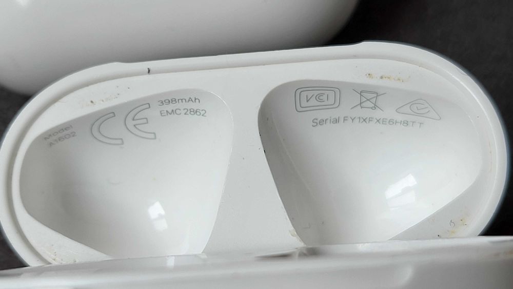 Apple incarcator casti  AirPod 1 si 2 Generatie model A1602 fuctionale