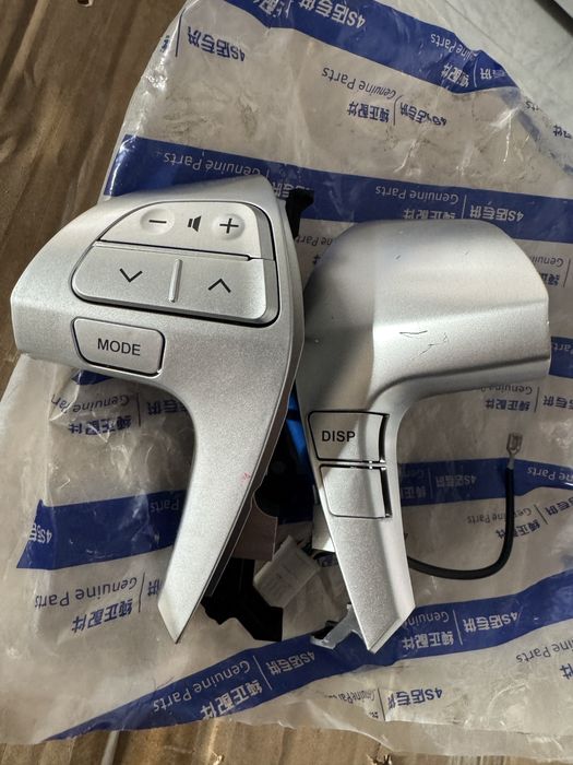 Кнопки руля на Toyota