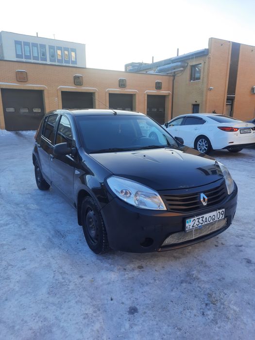 Renault sandero 1.6 в продаже