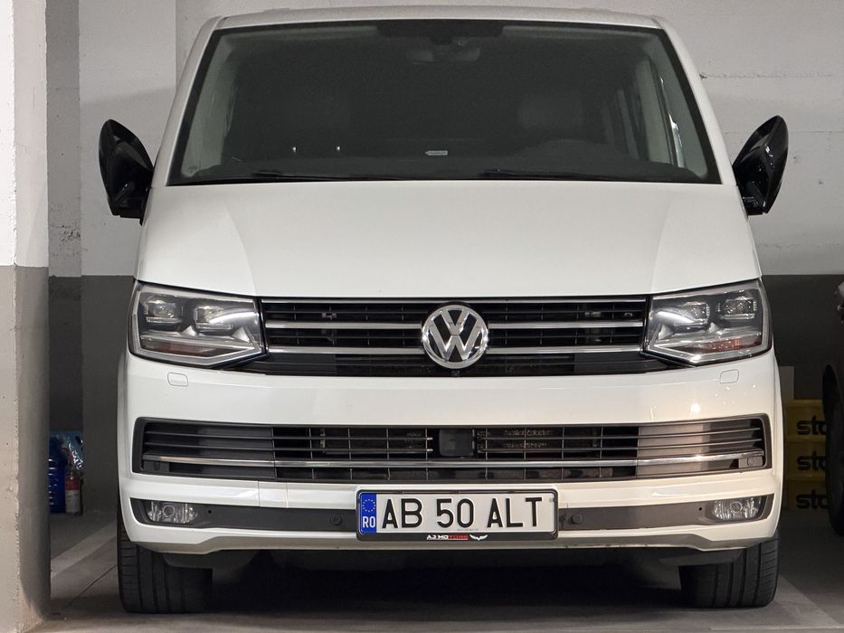 VOLKSWAGEN Multivan