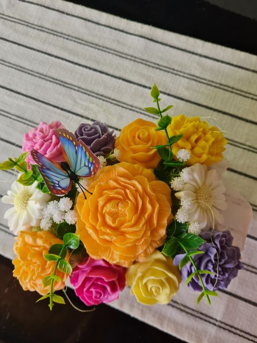 Букет от ароматни сапунени цветя