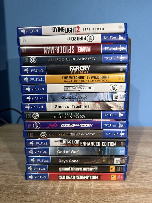 PS4 Slim 500 gb +17 jocuri+2 manete OFERTĂ!!!