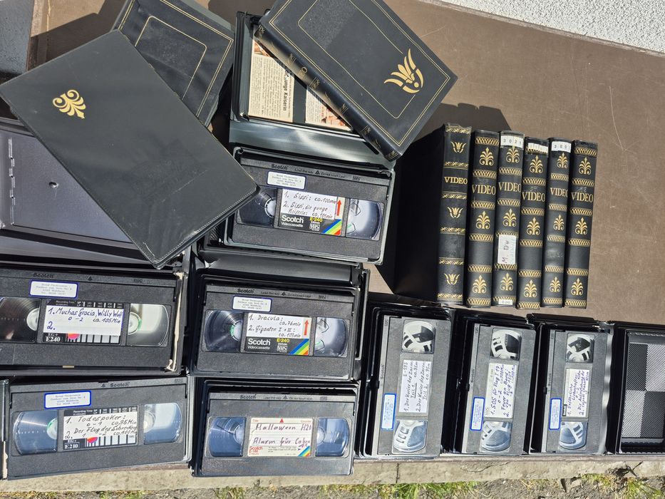 Vând  Lot 35 casete video originale Scotch de la 180-240 minute colectie de filme diferite