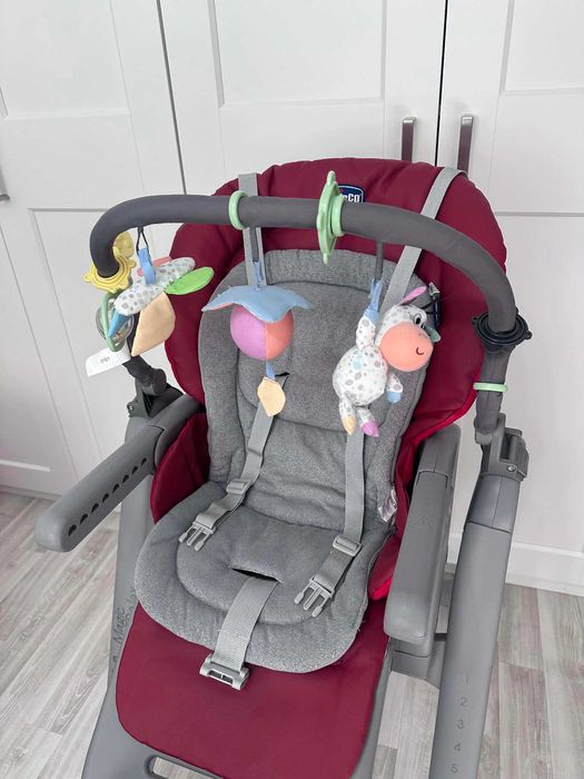 Scaun de masa pentru bebelusi Chicco Polly Magic Relax