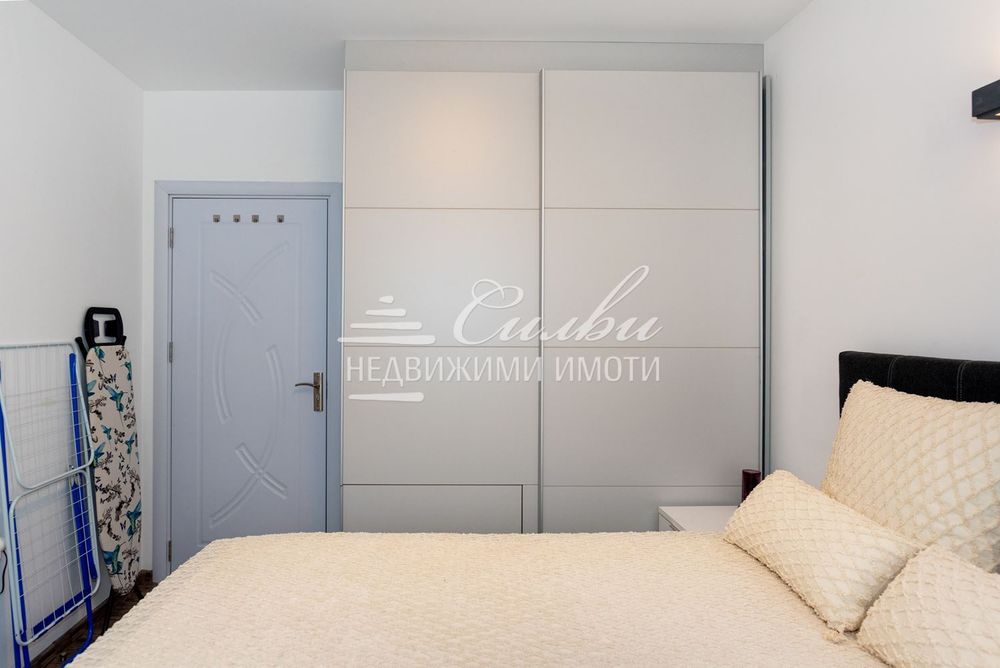 Продава се Двустаен апартамент в Шумен, Център - 63 кв.м за 1295 €/кв.м - Снимка #9