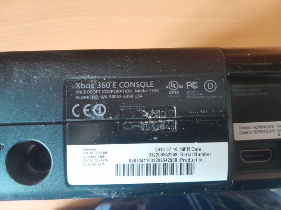 Продам xbox 360e