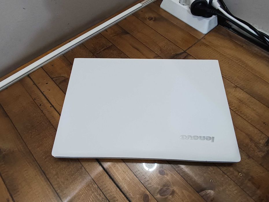 Лаптоп Lenovo Z50-70 i5-4210U 8GB RAM  256GB SSD  нова батерия - 15,6"