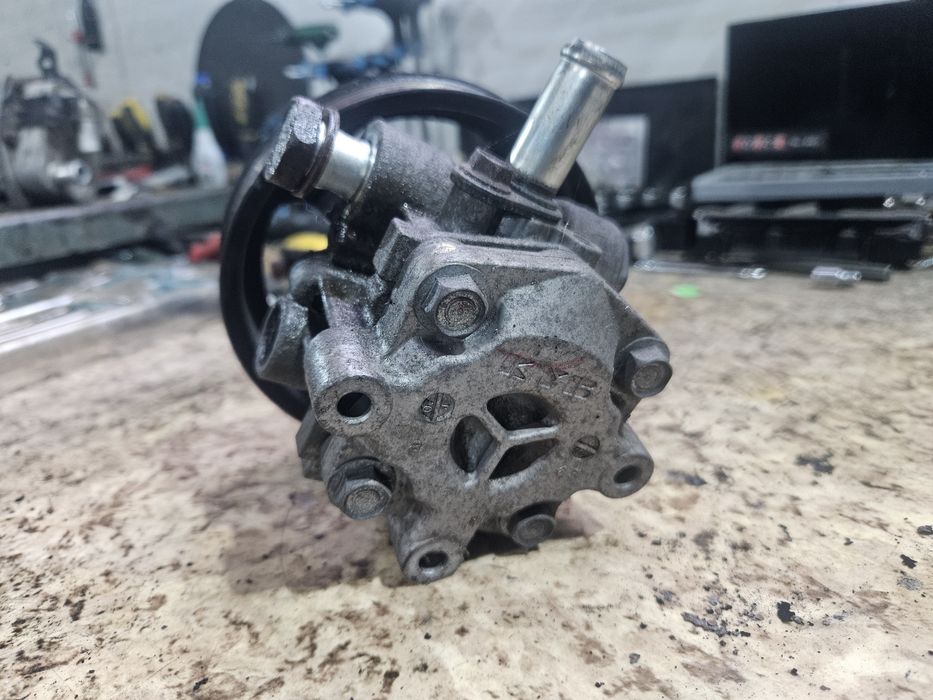 Хидравлична помпа за Citroen C-Crosser 2.2hdi