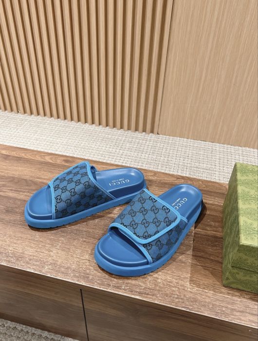 Papuci gucci premium