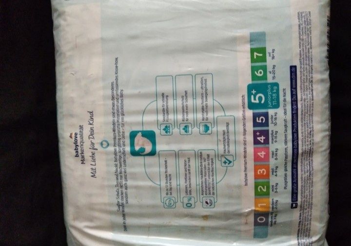 Scutece/pampers babylove 5+Premium Windeln 11-18kg și Lupilu 1= 2-5kg