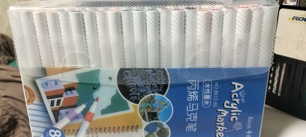 Акриловые фломастеры