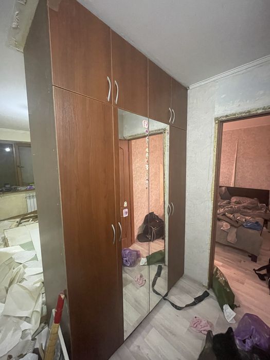 Шкаф в прихожую.