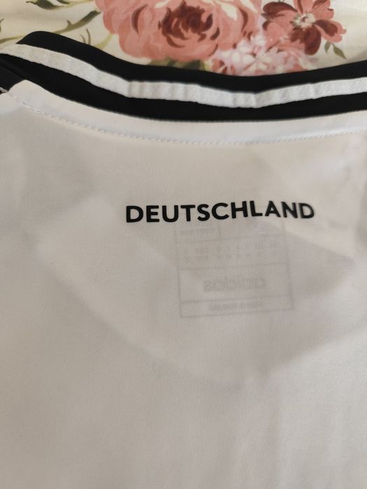Продавам фланелка ADIDAS на Германия