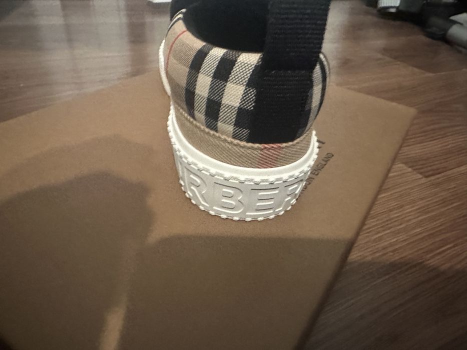 Обувки burberry