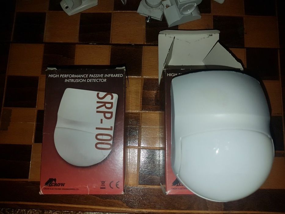 Detectori PIR CROW