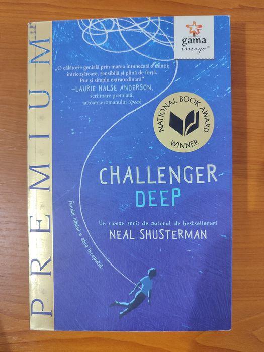 Vând cărți pentru adolescenți și copii în stare foarte bună