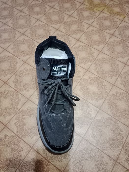 Мужская обувь, кроссовки