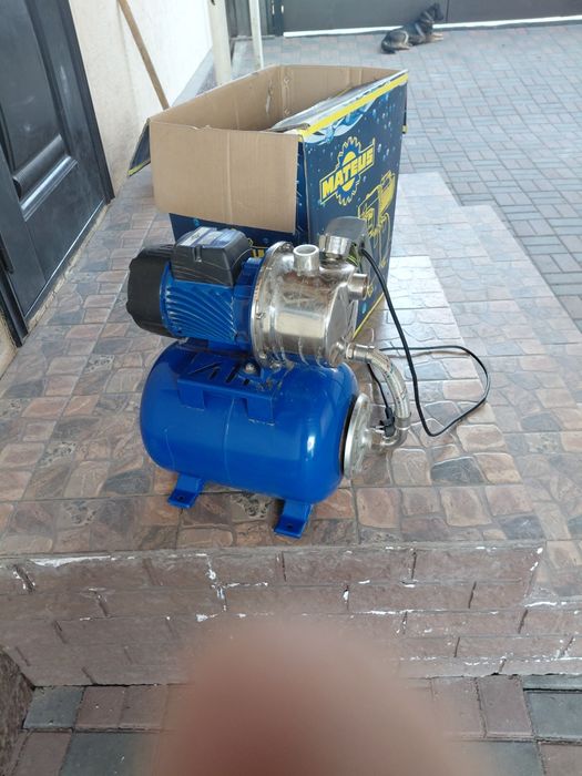 Насос водяной...